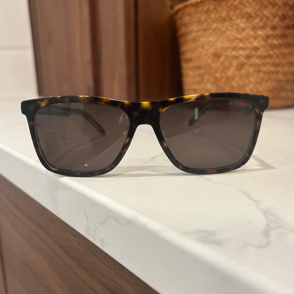 Hugo Boss Square Tortoiseshell Ladies Sunglasses